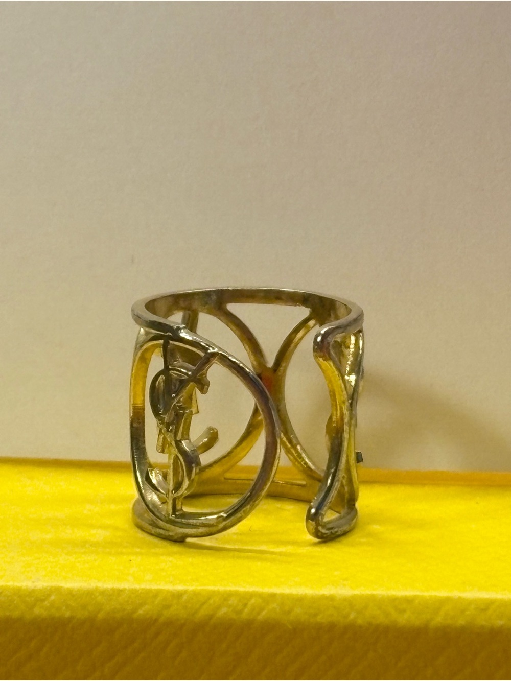 VINTAGE 2000’s VERY RARE YSL EMPLOYEE RING!!